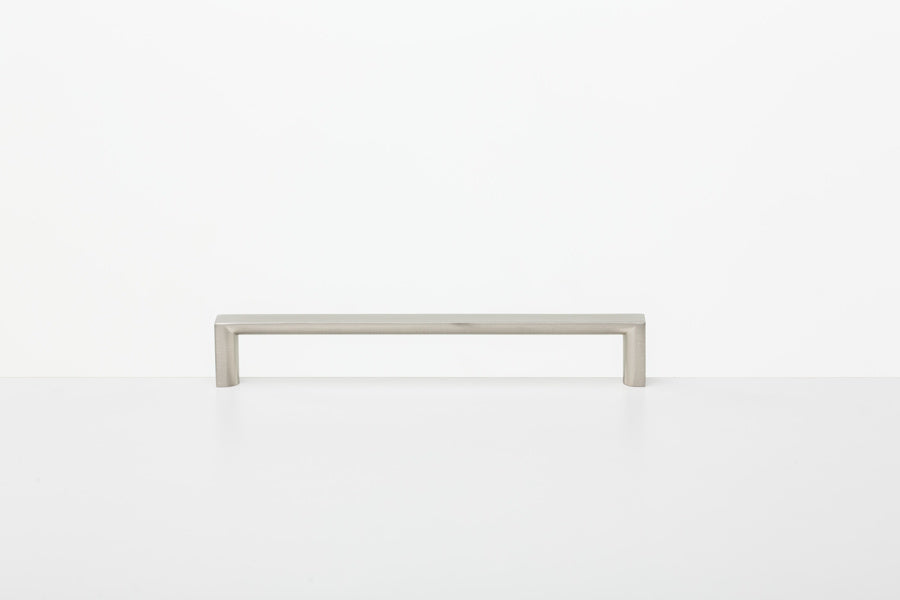 The Linear Cabinet Handle – Smooth Nickel
