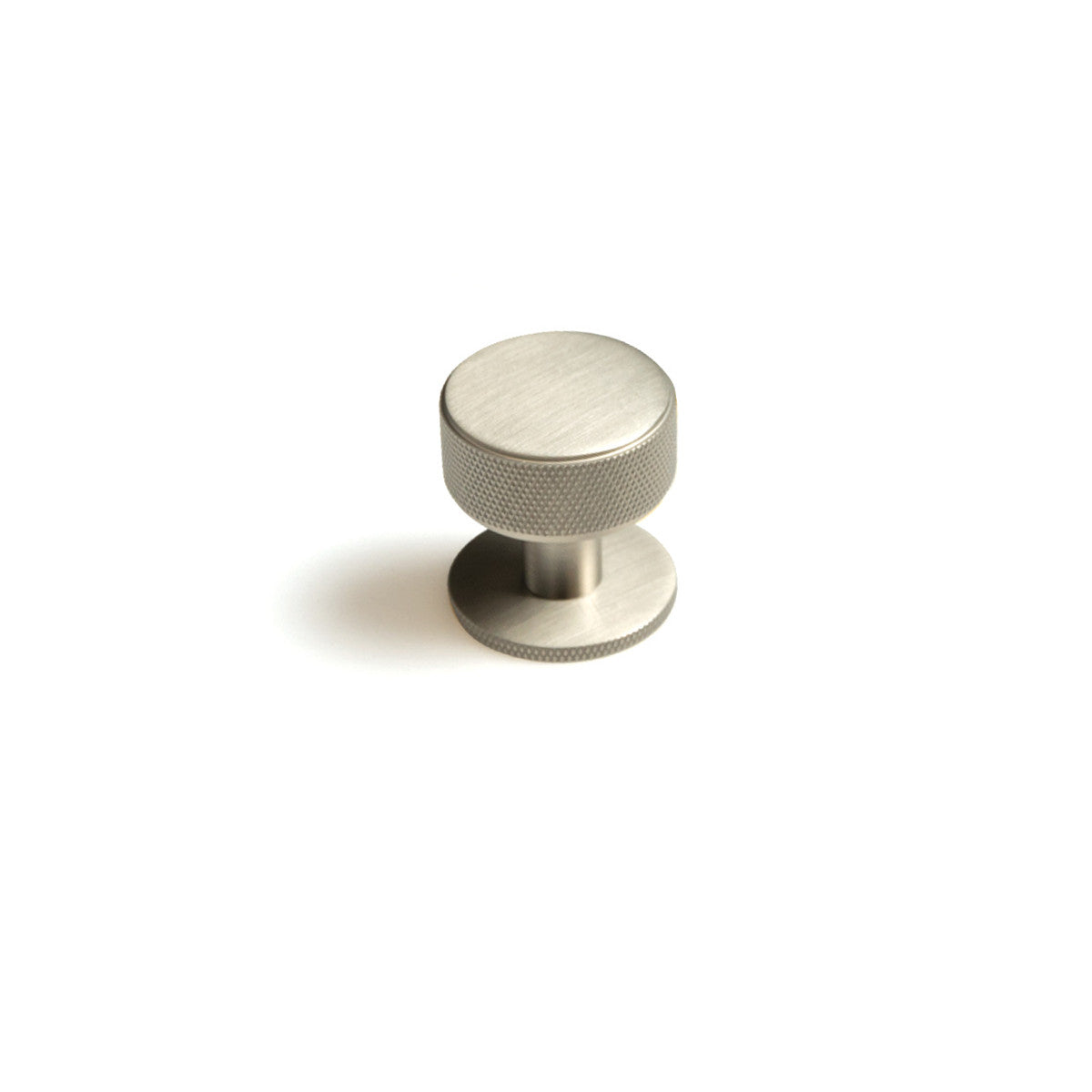 The Belgravia Knurled Round Knob By Momo