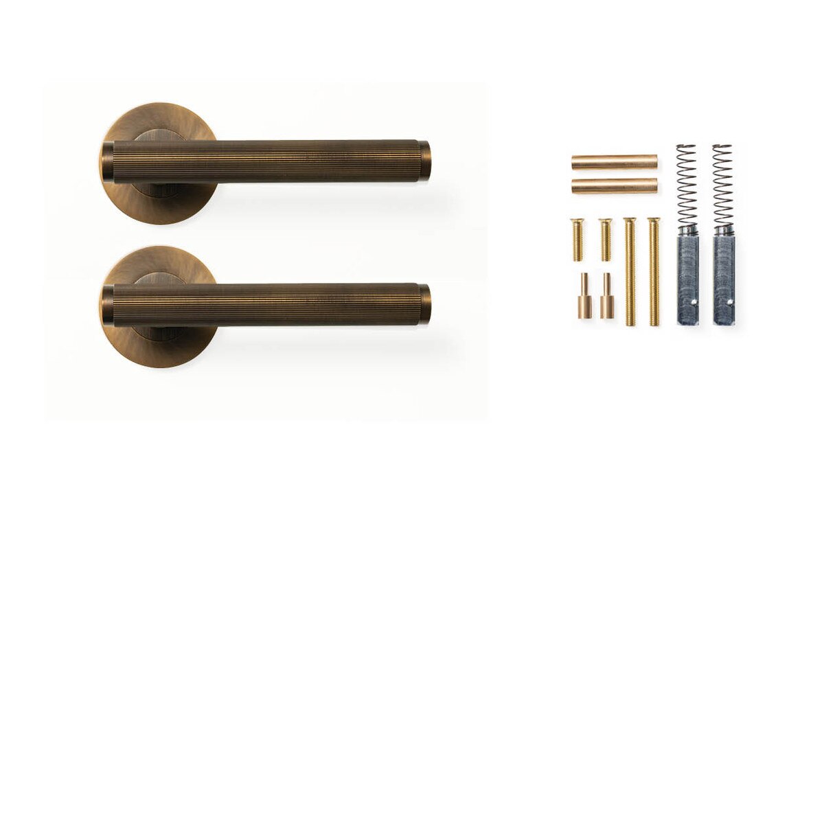 Momo Bellevue Lined - Solid Brass Handle Sets