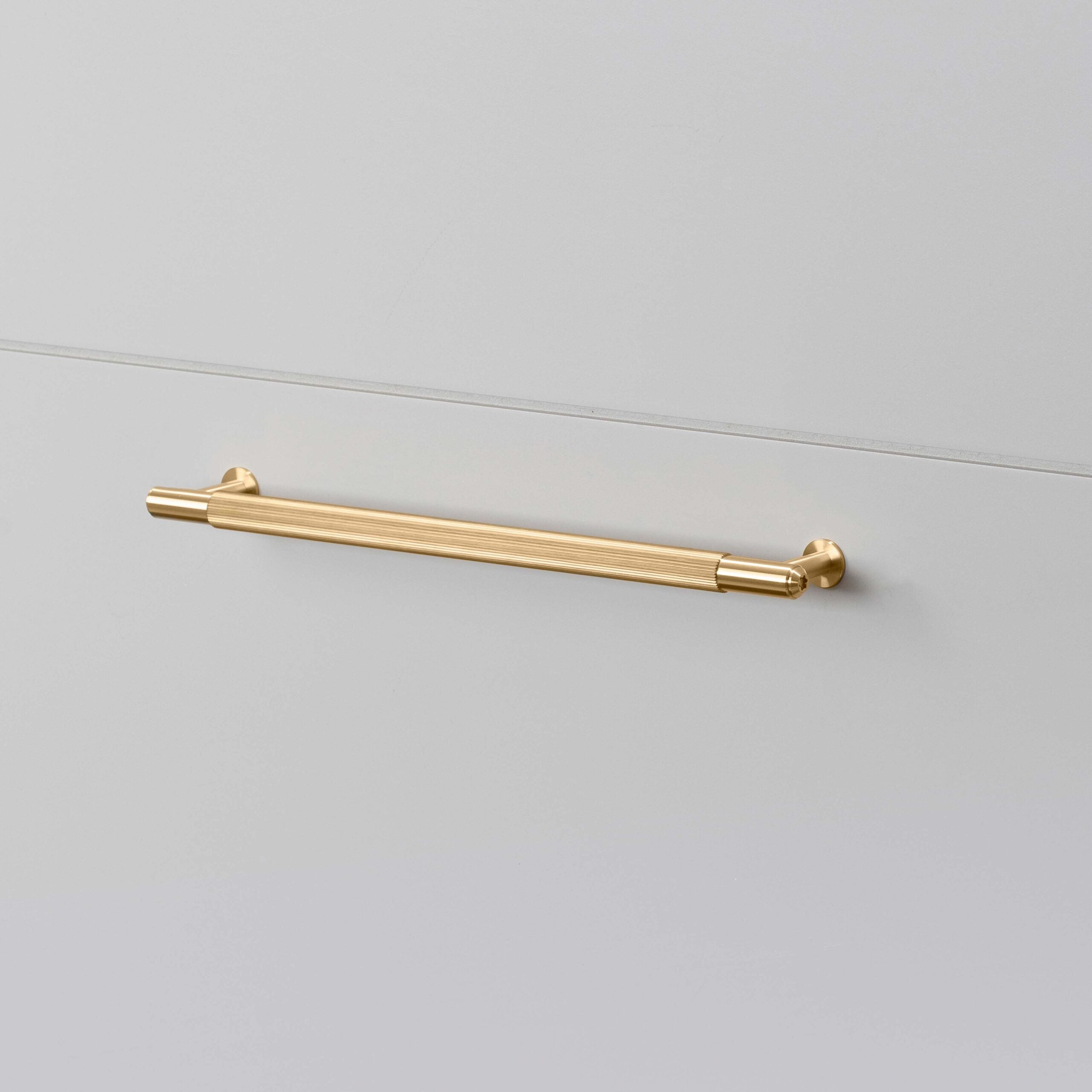 Pull Bar | Linear | By Buster + Punch