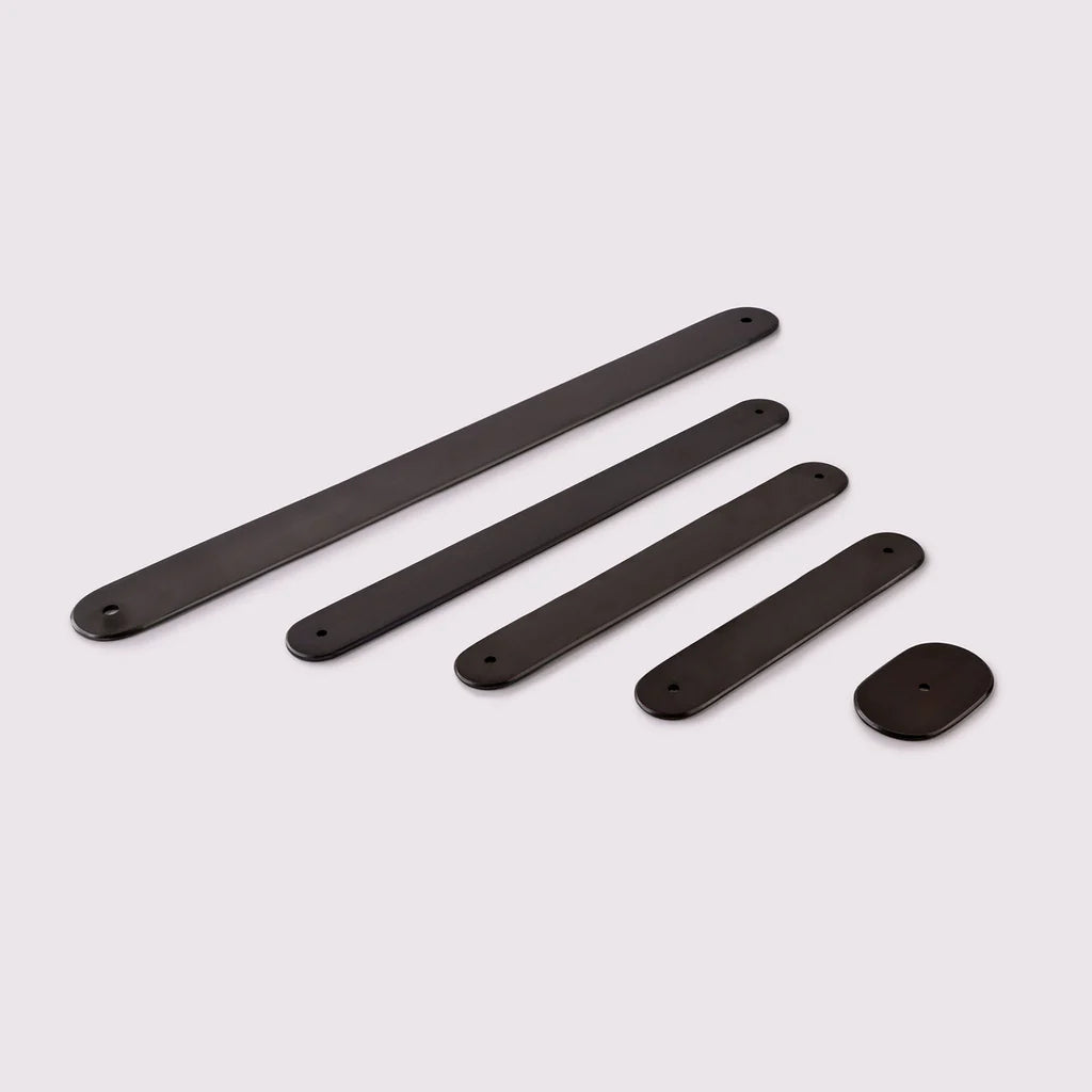 Curved Appliance Pull Backplate - Antique Bronze by Hepburn