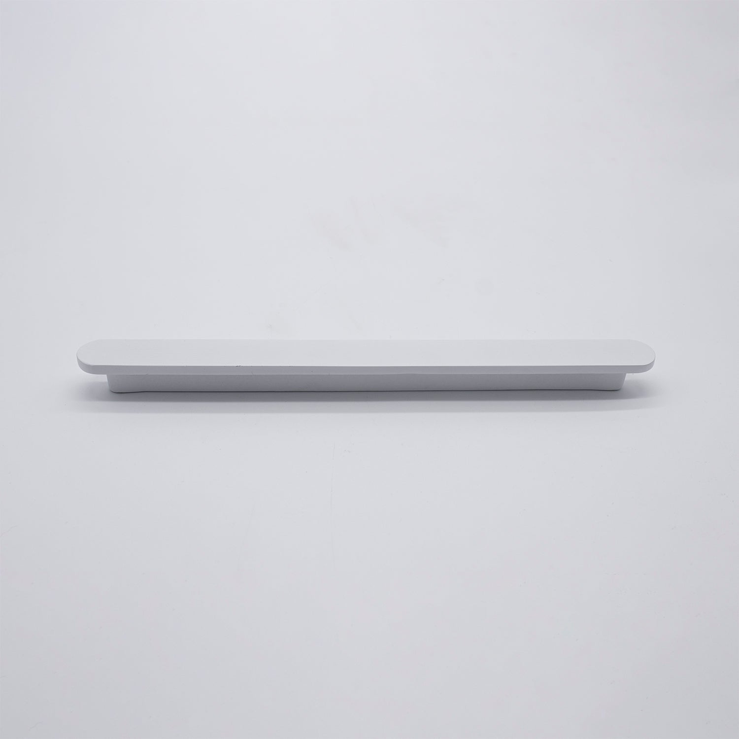 White Oval Profile Cabinet Pull - Imogen - Manovella