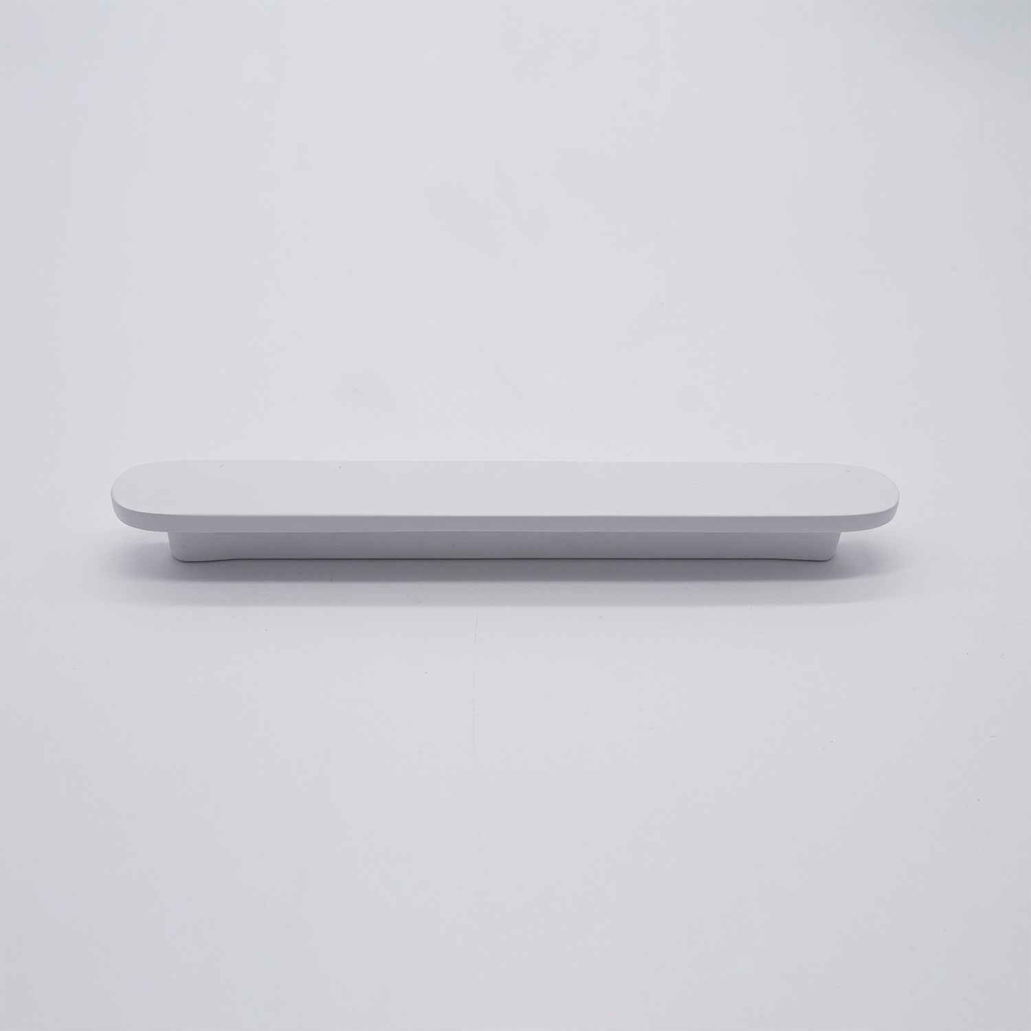 White Oval Profile Cabinet Pull - Imogen - Manovella