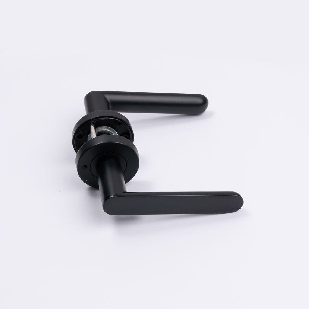 Matt Black Privacy Door Handle - Fairhaven - Manovella
