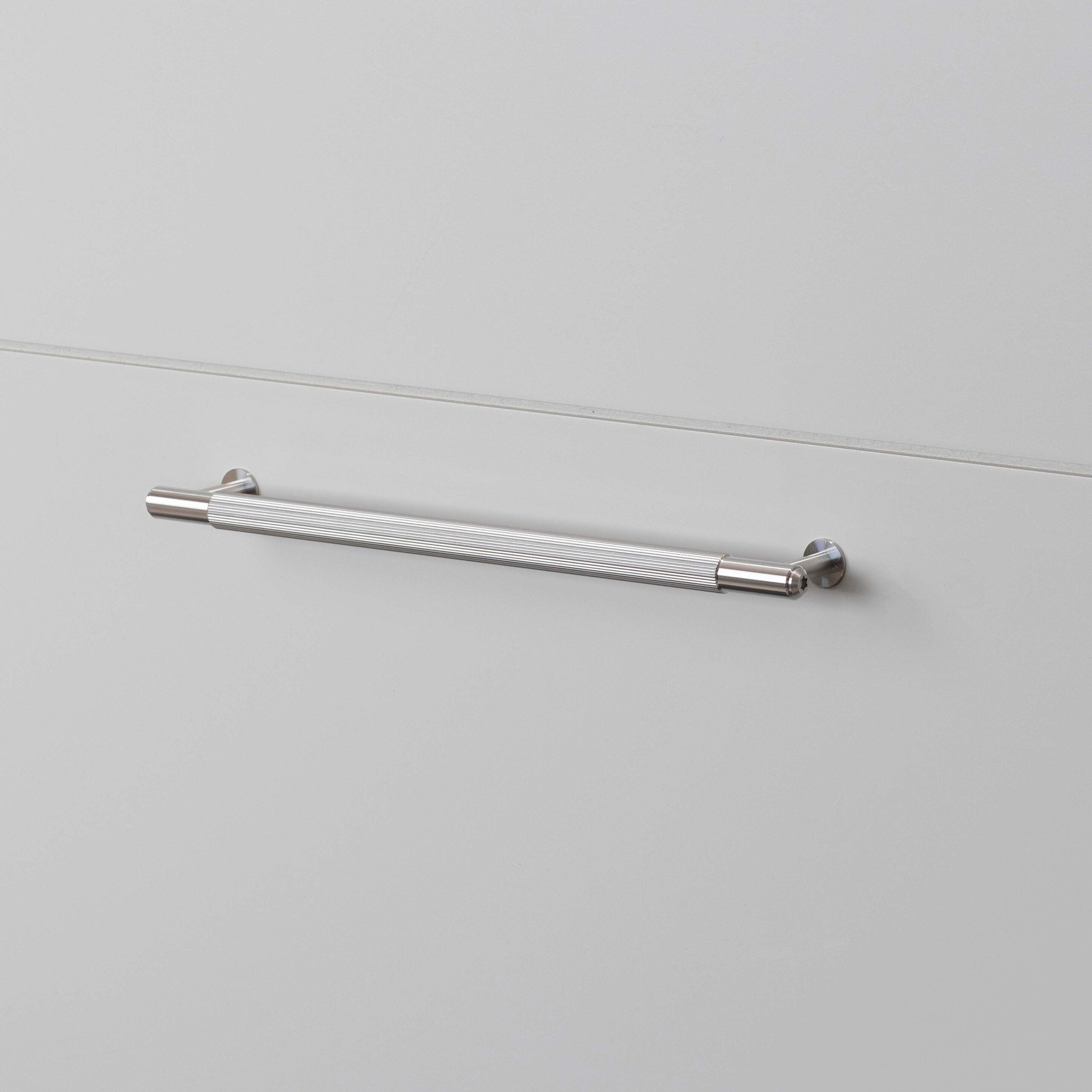 Pull Bar | Linear | By Buster + Punch