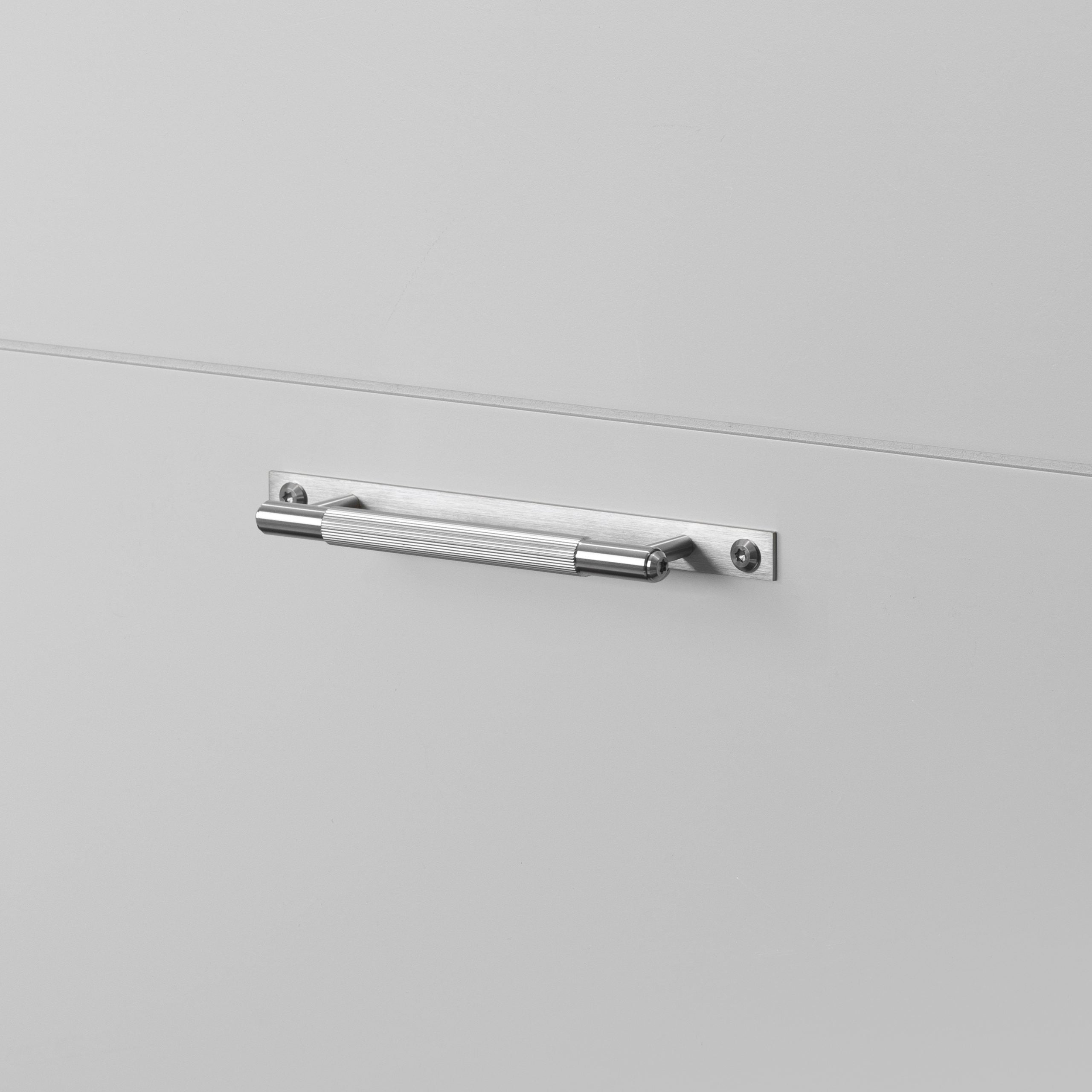 Pull Bar | Plate | Linear | By Buster + Punch