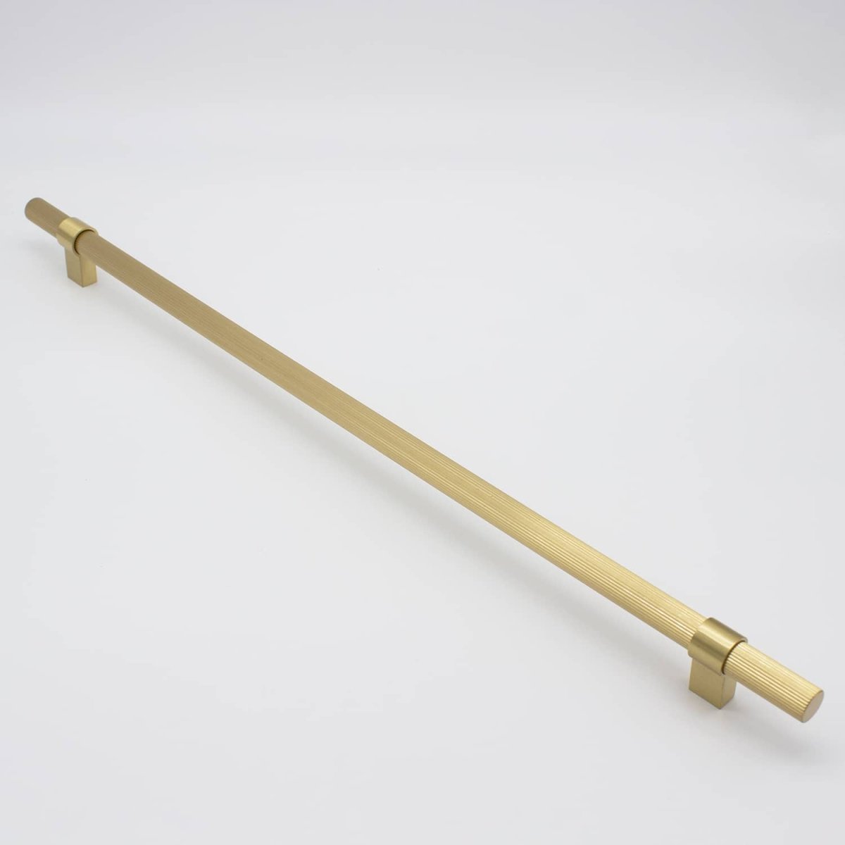 Brushed Brass Fluted Pull - Cassandra - Manovella - Entry - Point - CABCAS500BB - Manovella