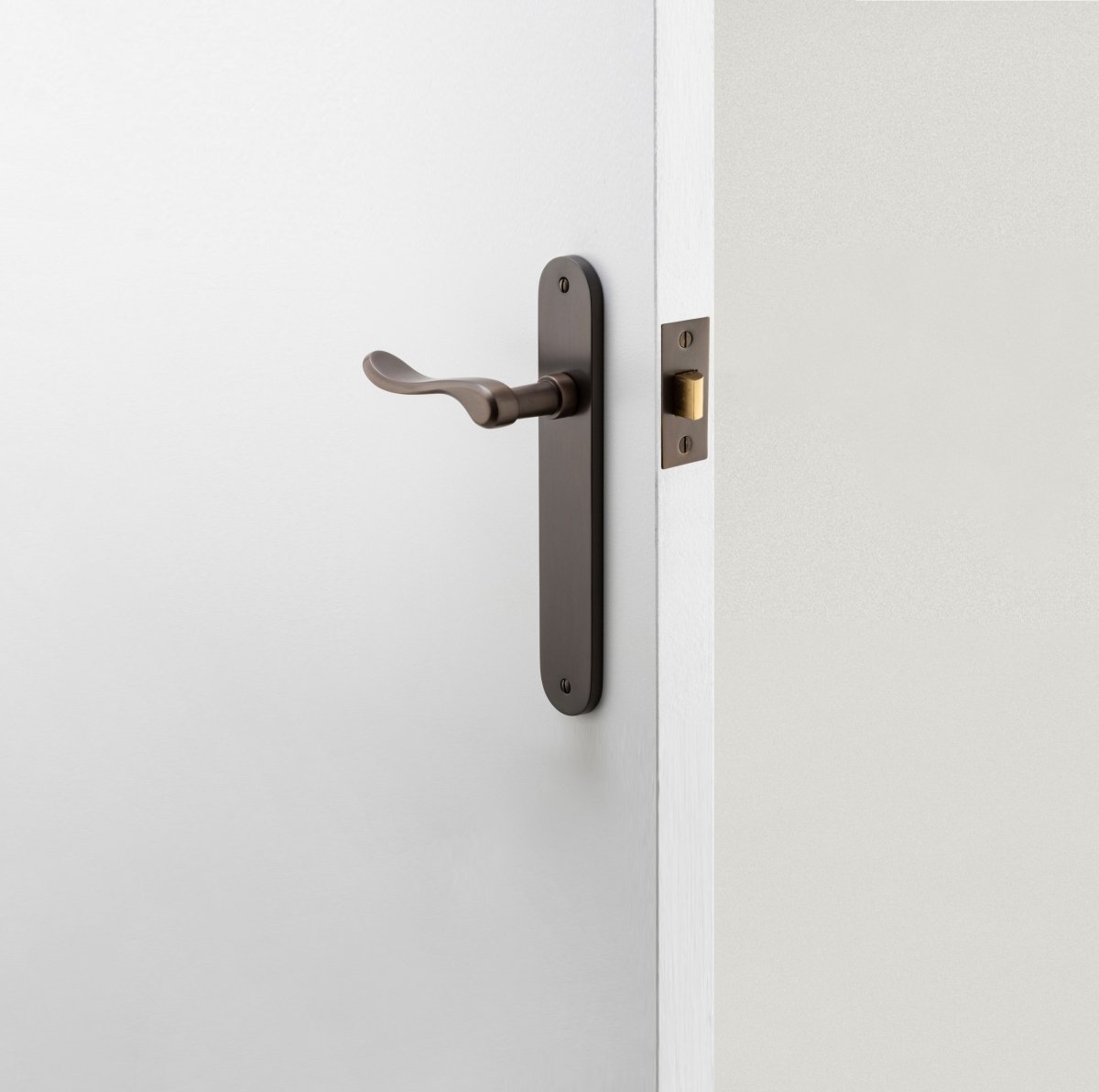 IVER Stirling Solid Brass Oval Plate Door Handle – Multiple Finishes Available - Entry - Point - 10424 - Iver