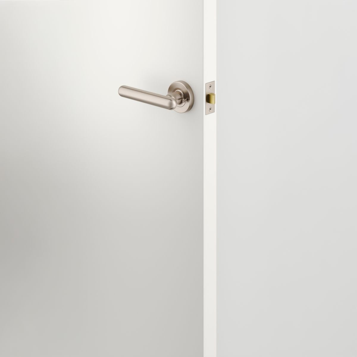 IVER Puerto Solid Brass Round Rose Door Handle – Multiple Finishes Available