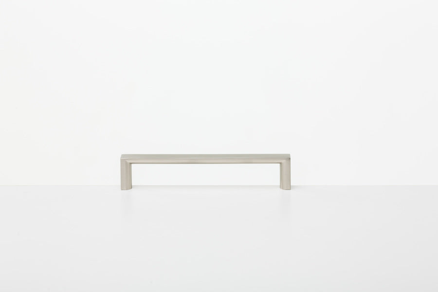 The Linear Cabinet Handle – Smooth Nickel