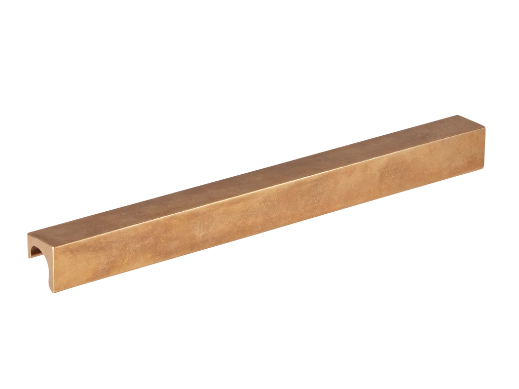 Longbridge Pull Handle By Armac Martin