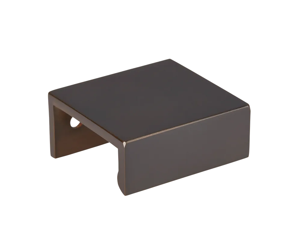 Edgbaston Finger Pull By Armac Martin