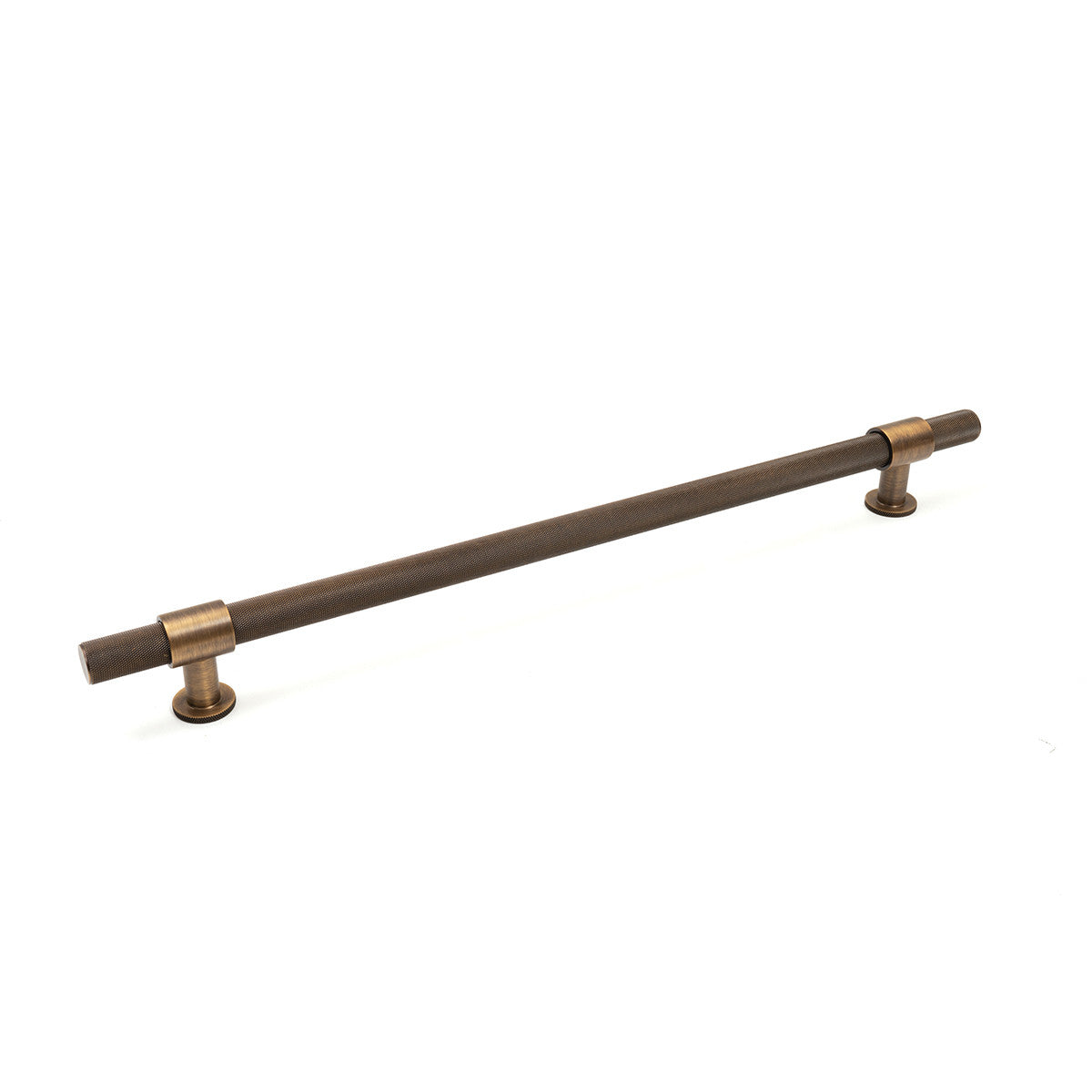 The Belgravia Knurled Bar Pull By Momo