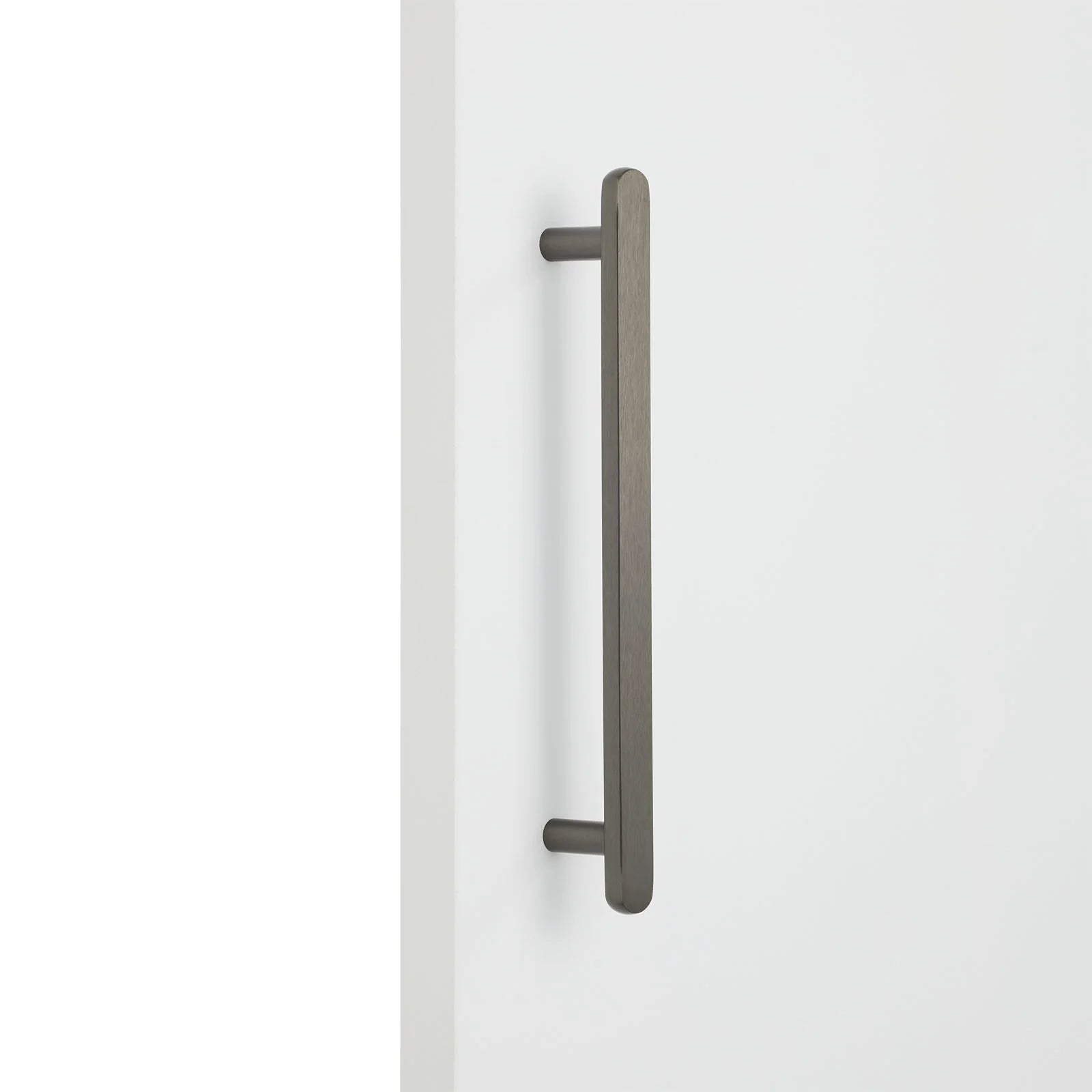 Gunmetal Oval Profile Appliance/Door Pull - Imogen - Manovella