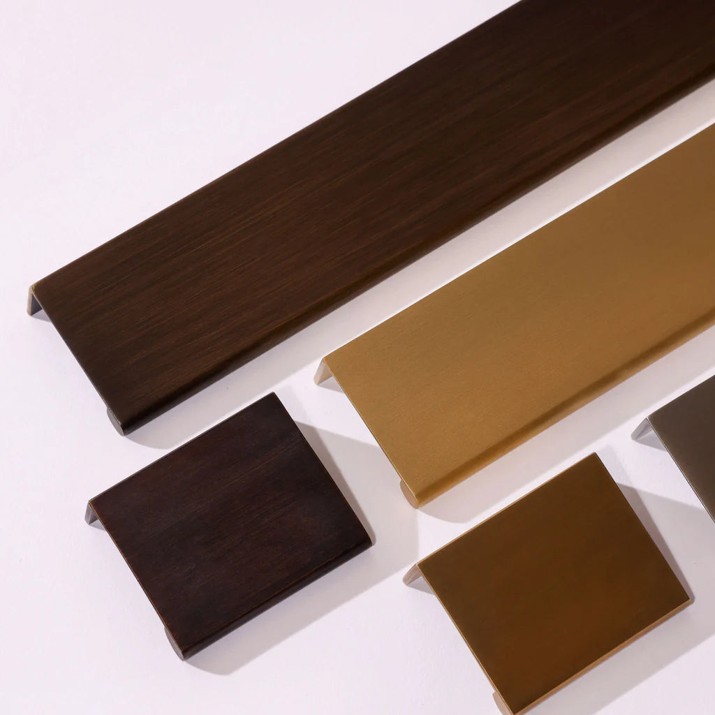 HH x Ren Lip Pull - English Bronze by Hepburn