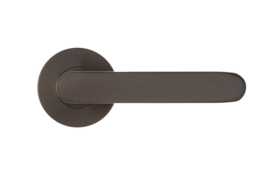 The Long Lever Handle – Smooth Bronze