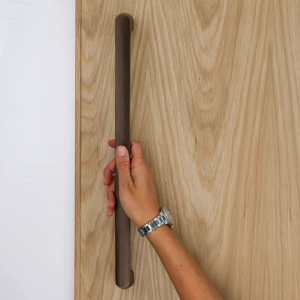 Surrey Entry Door Pull - Antique Bronze By Hepburn