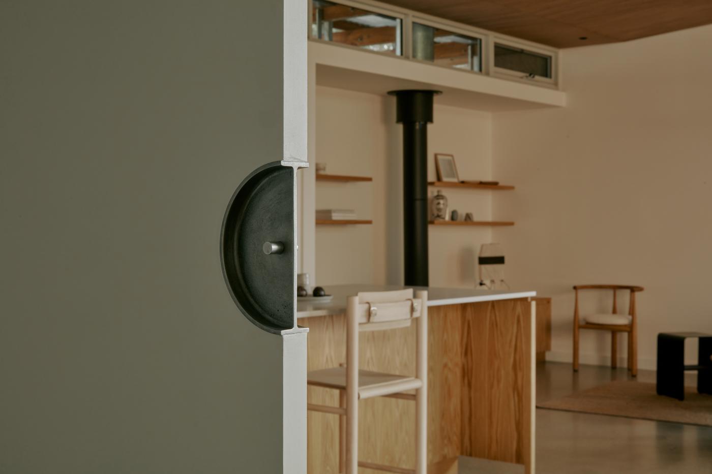 Pull 03 - Edition Office x Bankston