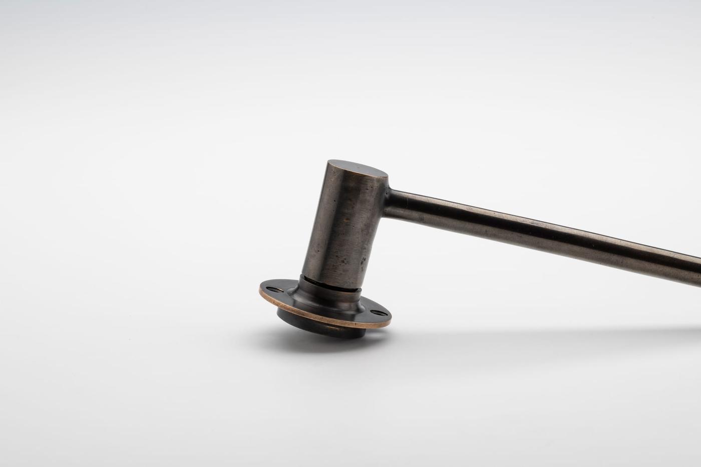 Lever 01 - Edition Office x Bankston